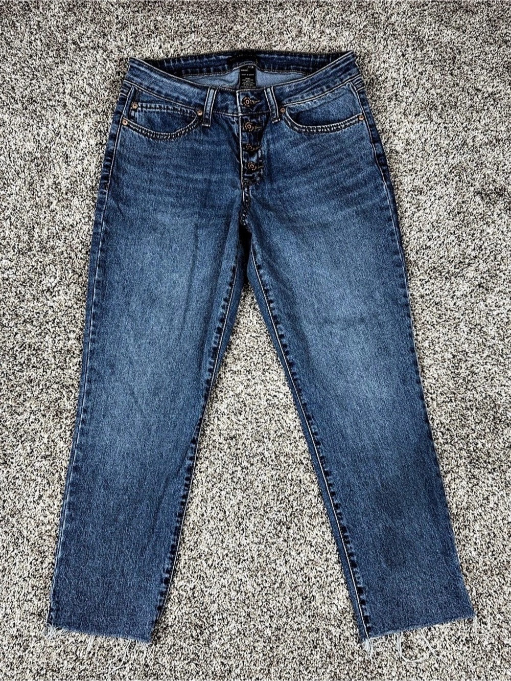 Sz 7/28 Women’s Sincerely Jules Button Fly Fray Hem Cropped Style Blue Jeans